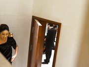 大型活动现场后台厕拍 妹子们都很兴奋啊