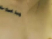 黑丝情趣长腿姑娘露脸女神级大秀第二弹，情趣内衣诱惑诱舞道具双插激情不断，淫水多的鸡巴进去能淹死