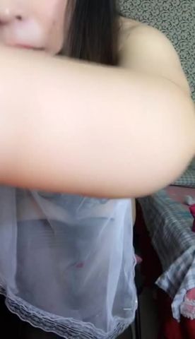 极品尤物花样喷水，露脸豹纹黑丝情趣，道具激情抽插喷水，菊花塞玩具，扩阴器玩逼，看着真刺激