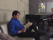 Arrest Warrant Summons Some Fucking 警察当着铐起来的丈夫面操他的老婆