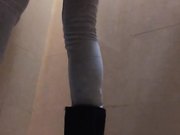 商场厕拍系列 天气冷了，妹子们都开始穿的厚起来了