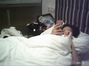 龙哥快捷酒店约啪艺校白嫩大学生妹子身材火辣激情69快速抽送妹子呻吟不停干完了还用自慰棒自己搞太骚了