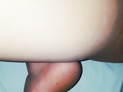 卡哇伊网红嫩妹酒店疯狂操3P超刺激 轮操无毛小嫩逼白浆淫水流 两根鸡巴轮流塞嘴吮吸