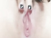 纯情少女骨子里骚，为了生活直播挣外快，露脸激情一多自慰激情插逼，浪叫呻吟想让哥哥干她第六弹