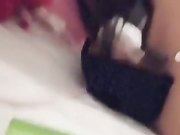 手机直播精品福利之尤物情人激情3P，露脸熟女姐姐跟两个猛男玩直播，激情爆草多姿势嗨皮第二弹