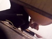 外站最新流出盗神国内某大型商城暗藏隔间TP陆陆续续来方便的美眉来大姨妈的排卵期的阴毛浓密的都有特点