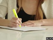 妹子互相帮助缠绵搞穴看的很性奋