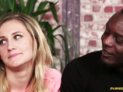 阳光下拉丁女郎激战美国猛男