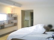 援交妹口活一流忍耐力差的估计几下就得交货