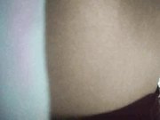 嫖哥又来老地方泄泄火拉着粉色衣服圆脸大眼妹进屋二话不说啪啪啪速战速决