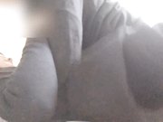 城郊路边店内碰见酒窝齐头帘少妇边看片边做