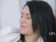 被两根大鸡巴内射口爆的白嫩荡妇