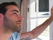 在少女的脸上下起精液雨