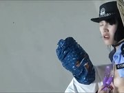 某工作室流出国模剧情演绎制服女保安被蒙面歹徒捆绑玩弄