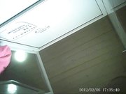 外站流出高校女厕近距离TP背着小包包来月事的妹子