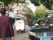 普通话说的不错的日本暖男永健大叔100块体验城中村底层的飞机服务对白有趣