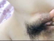 女友真不错波大肤白最主要还是馒头B二指禅就给搞高潮了