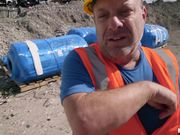 在工地上大胆性交易的小淫妇