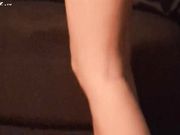 刚刮过阴毛的一线天美屄 直播给你舔屏