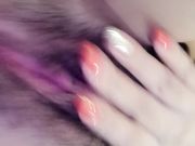 黑丝人妻自慰不过瘾 对着镜子抠骚逼