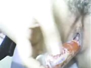 饥渴淫妇家中发浪 火腿黄瓜换着插