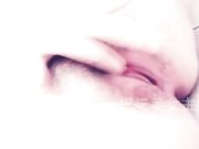 极品白皙大胸粉B的萝莉自慰到潮吹喷尿