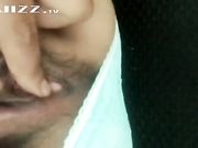 娇嫩小表妹家中发骚掰开嫩穴玩到淫水乱流