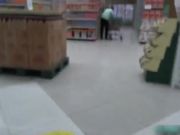 大猛男逛超市艳遇到一个超性感的美女约去吃饭带回酒店一夜情好