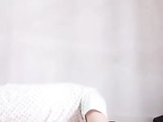 出租屋淫荡现场一个年轻小伙一个保安大爷一个老太太互搞生殖器