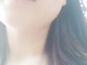 美女主播山上套路黄毛小哥说他打火机掉落了一块下山半路打野战