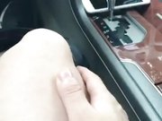 中午开车接漂亮情人直接在路边车震路边还有个环卫工人