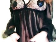 丰满骚气肥B女主播椅子上拉珠塞菊花震动棒抽插自慰