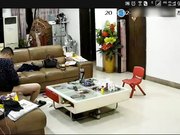 家庭网络摄像头破解大意哥又和媳妇在客厅啪啪叫床呻吟还不错