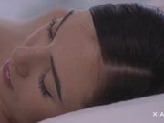 美女奶子坚挺柔柔的感觉操起来好爽