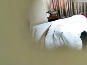 猴急大叔衣服还没吧少妇按倒扒光啪啪嘴里床声好听对白清晰