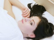 透明薄纱睡裙躺在雪白的床上蠕动身体销魂自摸唯美诱惑写真