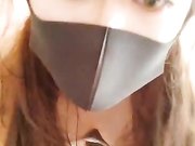 身材苗条新人双马尾口罩妹子全裸椅子上翘着屁股自摸逼逼