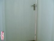 国产骚穴美臀沙发抠逼自慰男票忍不住开干