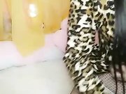 嗲嗲妹豹纹黑色网袜带着义乳滴蜡自摸诱惑