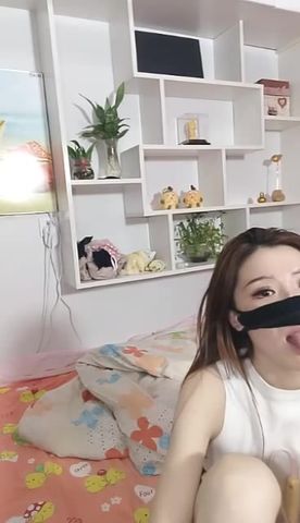 御姐主播风月一多自慰秀为了要礼物自慰真是卖力