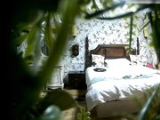 绿叶房年轻大学生情侣开房造爱