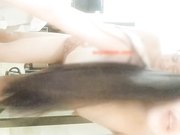 “你是谁呀啊不要躲开干啥呀”饥渴男强行把性感高挑漂亮美女啪啪