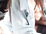 气质美女天太冷网约叫车勾引挑逗司机玩车震