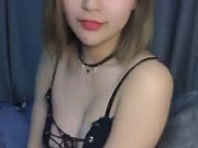 高颜值极品美女浅紫约炮2个粉丝鸳鸯浴