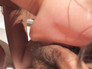 凡哥和95年师范美眉酒店开房自拍妹子对着镜头有点害羞这鸡巴真是粗又大