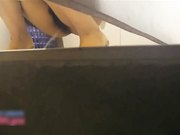 怪咖商超公厕多方位盗录OL装职员露脸放尿波点黑丝少妇人靓穴嫩