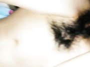 居家小女友这个小姐姐是非常的骚都还没脱掉内裤就开始流水