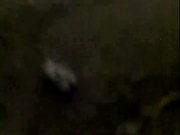 偷窥合租房的两个打工妹洗澡不小心被发现妹子蹲着狼狈的撤离