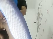 小甜甜家中招嫖大哥破处小浪女后入爆草蹲屁股下面擦血