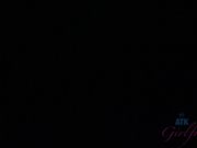 美臀少女让你在床上内射她